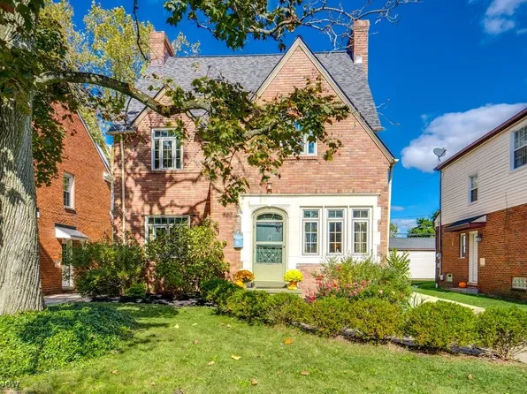3849 Faversham Rd, University Heights, OH 44118