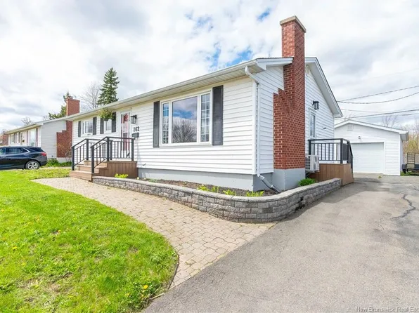 162 Queen Mary Rd, Moncton, NB E1A 3P5