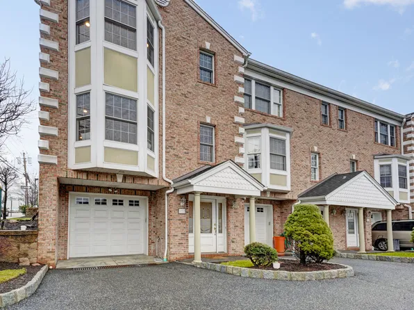 103 W Madison Ave, Dumont, NJ 07628