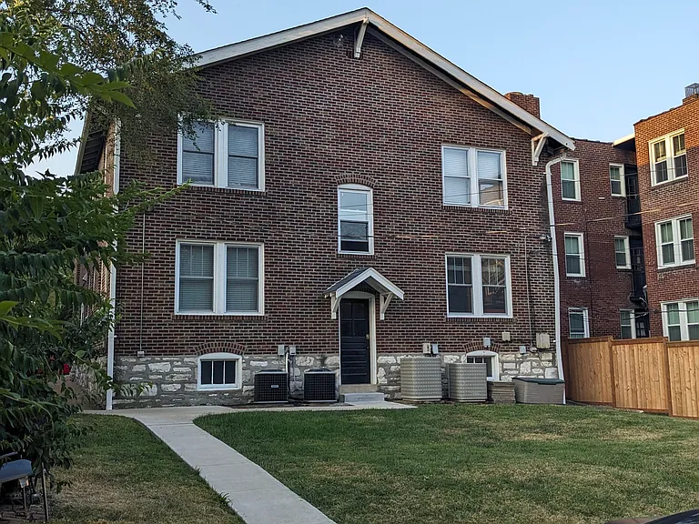 6633 Alamo Ave #1W — Photo 20