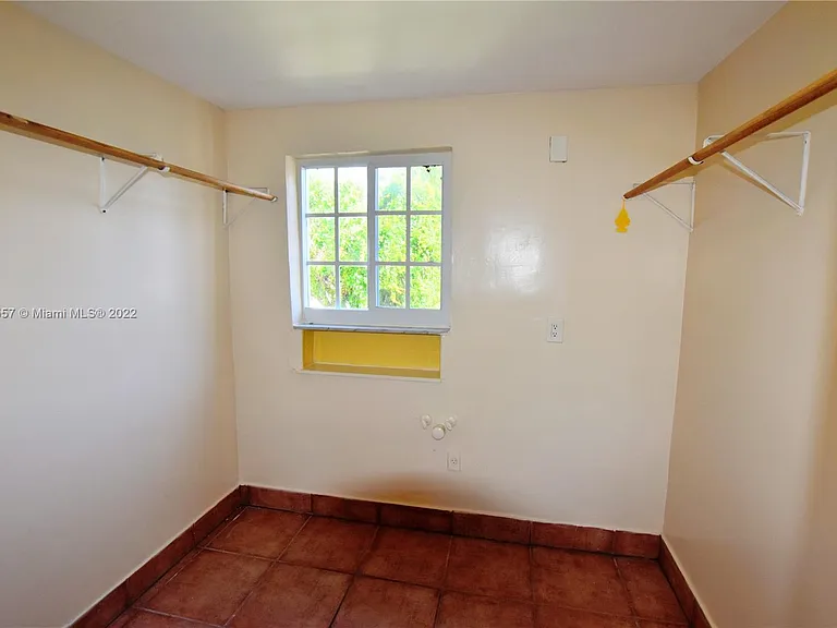 2615 SW 20th St — Photo 15