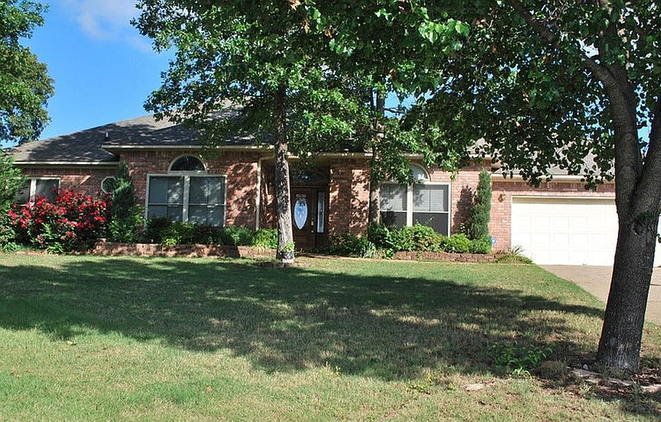 1st image of 109 Benwood Pl