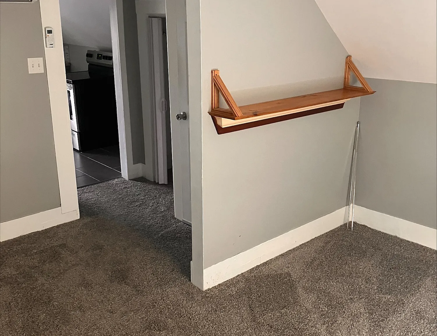 Studio, 300 sqft, $1,400 — Photo 4