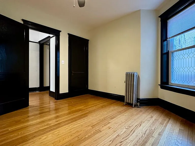 3801 N Lincoln Ave — Photo 15