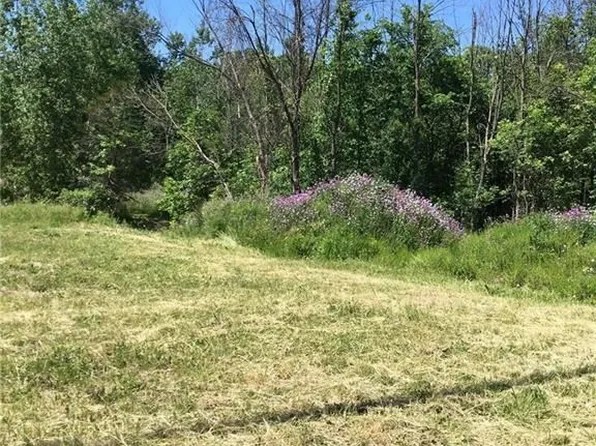 6610 N Lake Rd, Bergen, NY 14416