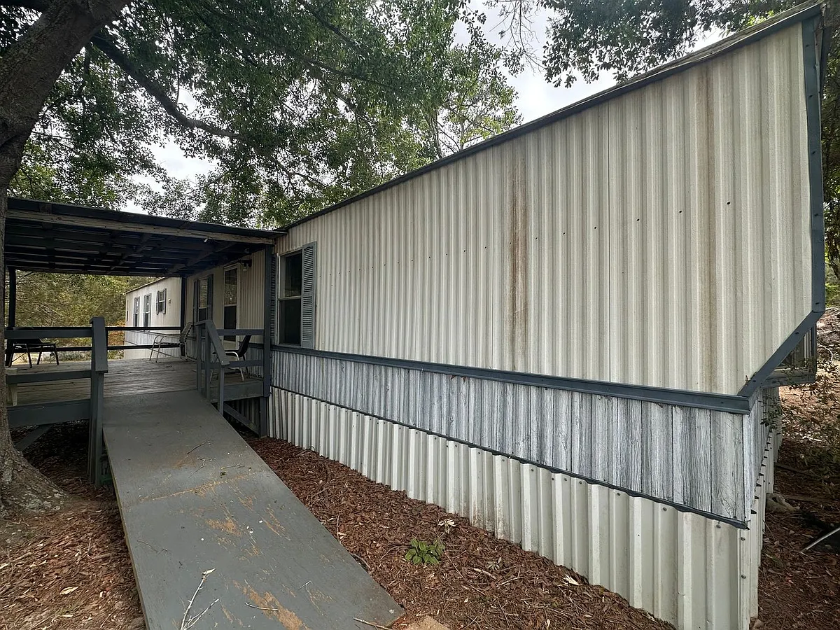 Building Photo - 296 Clay Cir