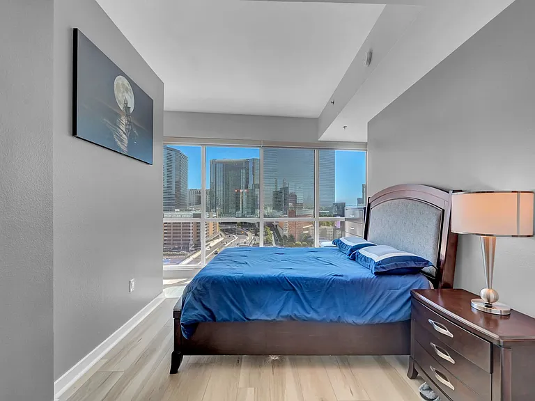 4525 Dean Martin Dr #1101 — Photo 17