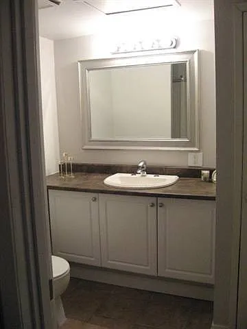 2 bed, 1.0 bath, $1,200 — Photo 2