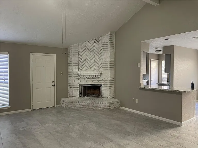 3306 Boxelder Dr — Photo 6