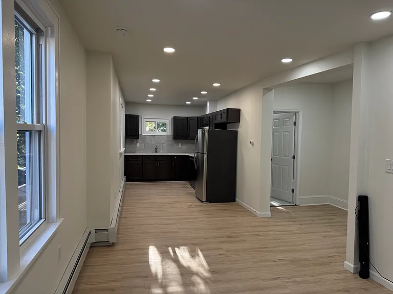 594 N Church St #2 — Photo 2