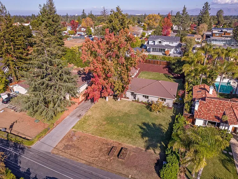1755 Mora Ct — Photo 26