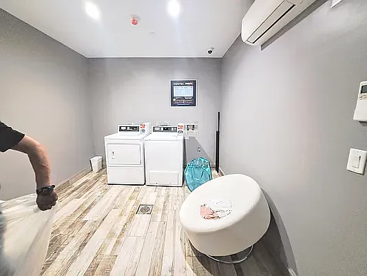 34 Melrose St #1F — Photo 12