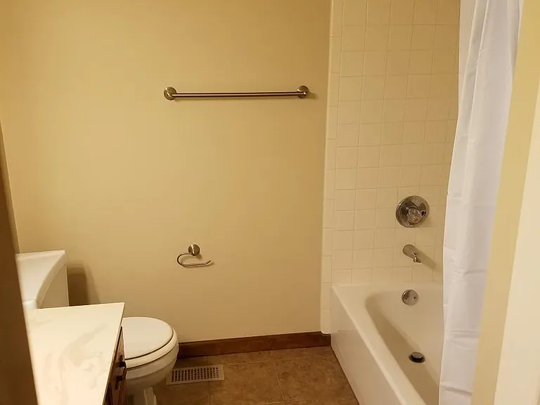 4640 Woodshire Dr — Photo 15