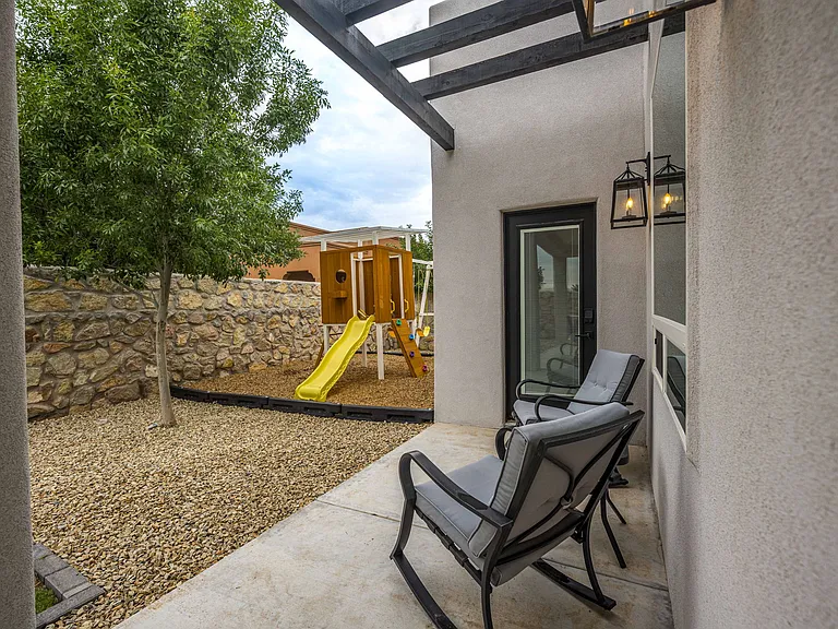 6041 Arosa St — Photo 29