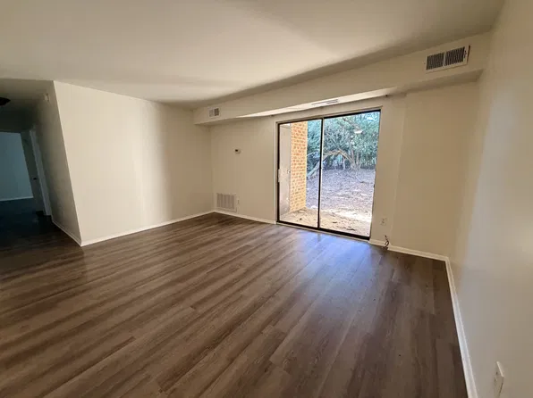 1004 Sandlin Pl Unit D-1, Raleigh, NC 27606