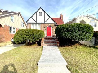 68 Waldo Ave, East Rockaway, NY 11518