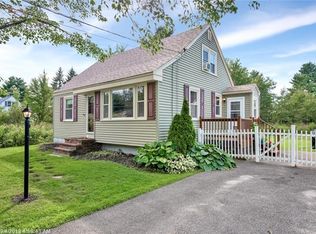 105 Rowe Ave, Portland, ME 04102