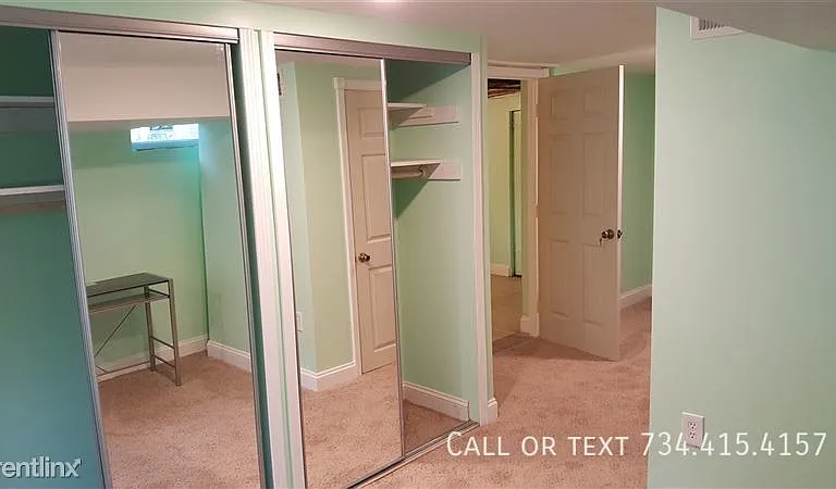 1002 Packard St — Photo 27
