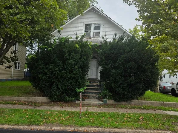 725 Hessian Ave, National Park, NJ 08063