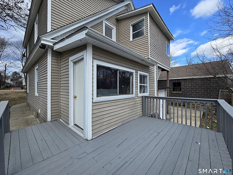 38 Beverly Ave — Photo 17