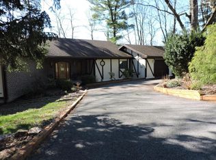 607 Picnic Ln, Selinsgrove, PA 17870