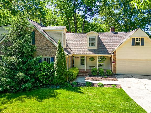 2nd image of 9145 Wedgewood Dr
