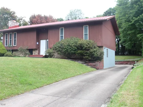 66 Luden Ave, Munroe Falls, OH 44262