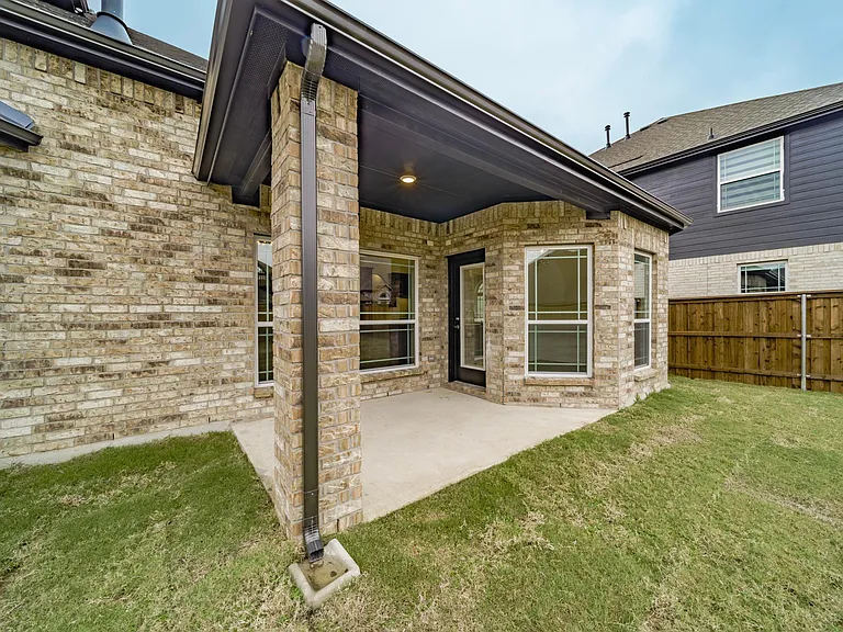 504 Waters Way — Photo 28