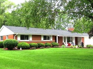 101 E Bradley Rd, Fox Pt, WI 53217