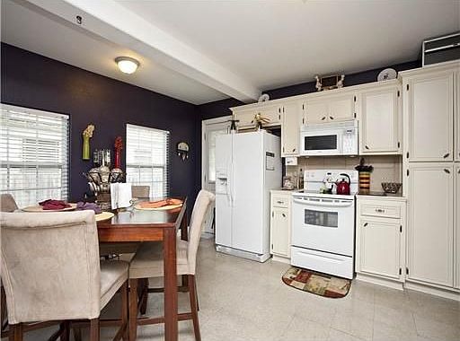 3rd image of 4618 Archer Dr