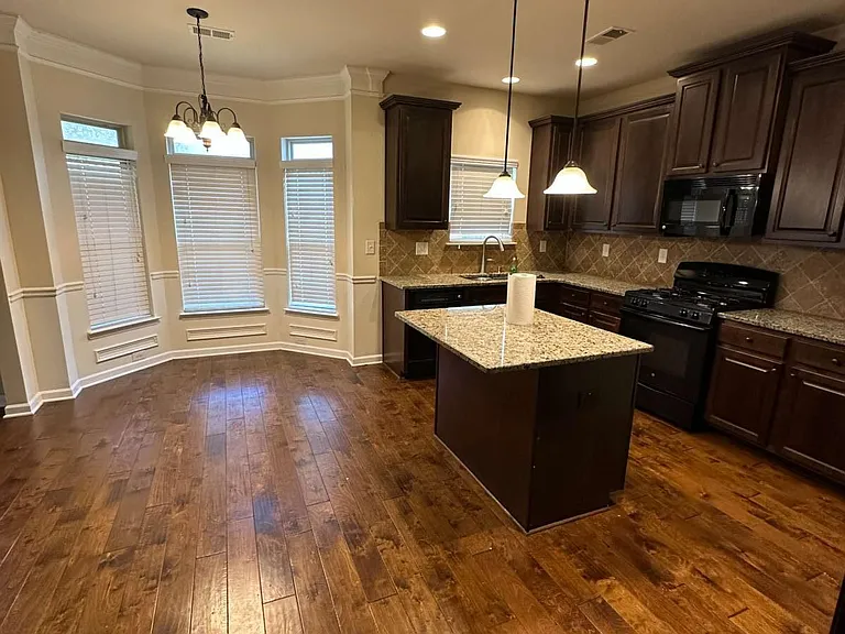 852 Nevis Way — Photo 6