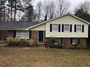 8323 Dundy Ct, Jonesboro, GA