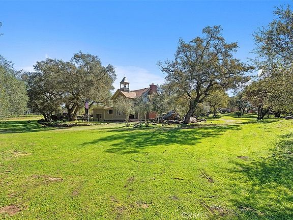 5th image of 1239 Rainbow Valley Blvd