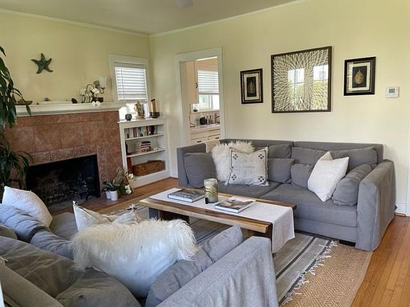 2nd image of 1624 Garden St #3