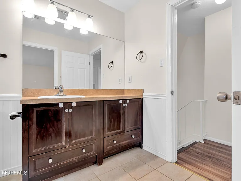 899 Nantucket Ct — Photo 15