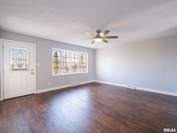 4th image of 2107 W Cimarron Dr