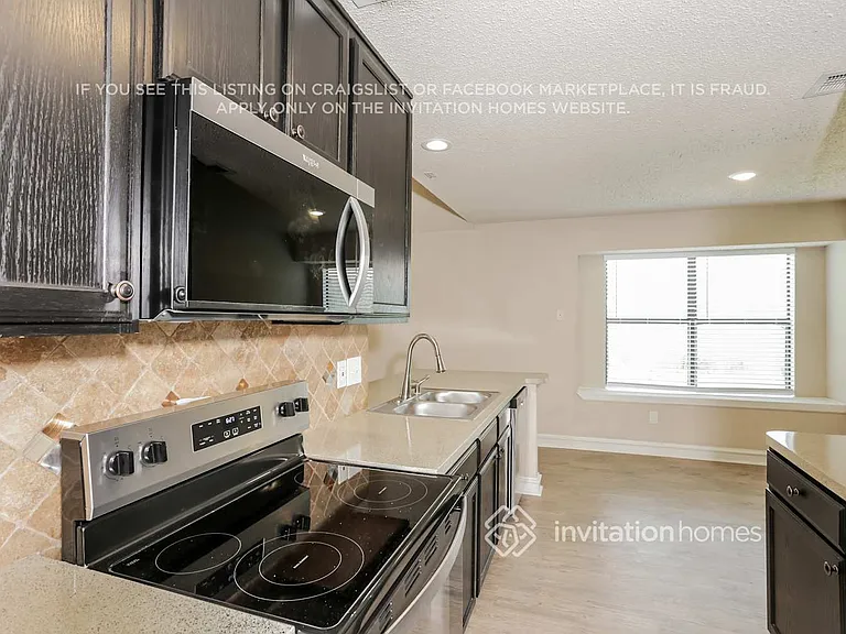 2665 Claremont Dr — Photo 7