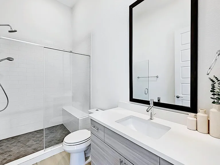 7329 Cordoba Dr — Photo 24