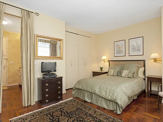 Rented by Sotheby's International Realty | media 25