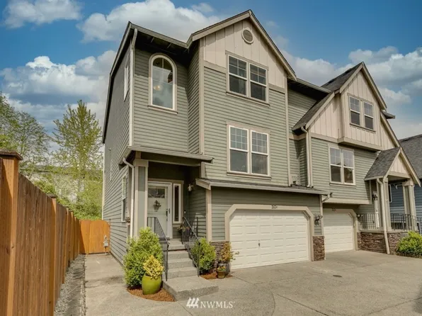 217 126th St SE #A, Everett, WA 98208