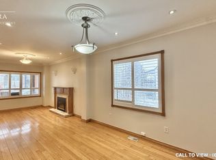 1978 Dufferin St #1, Toronto, ON M6E3R1