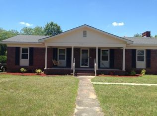 2007 S Converse Dr, Florence, SC 29505