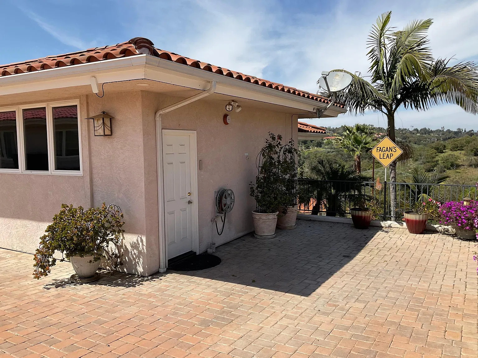 1 bed, 800 sqft, $2,350 — Photo 4