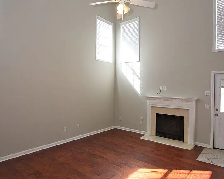585 Chapel Walk Ln — Photo 9