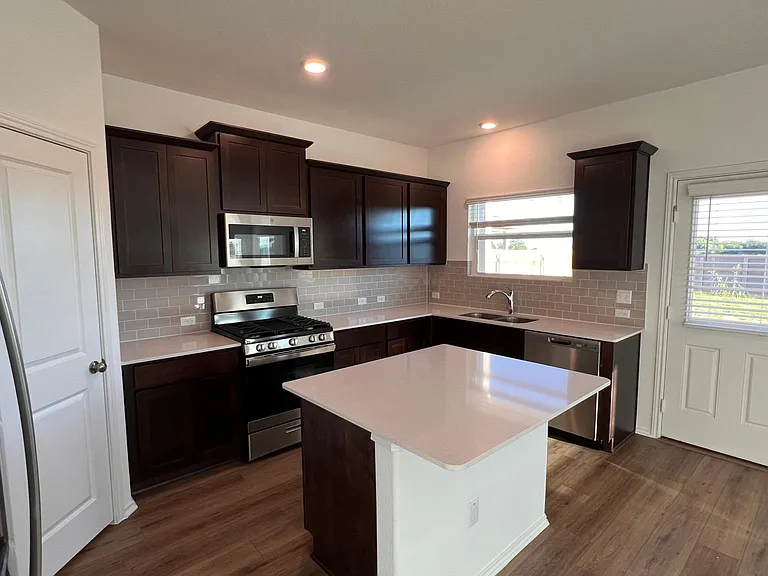 300 Milliner Loop — Photo 12