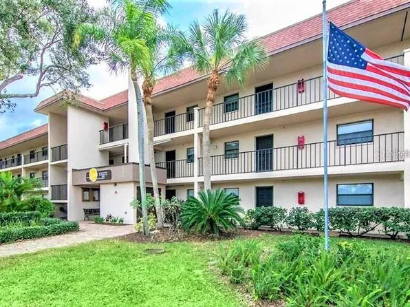 104 Capri Isles Blvd APT 303, Venice, FL 34292
