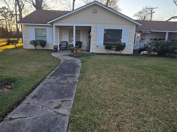 3065 Minglewood Dr, Beaumont, TX 77703