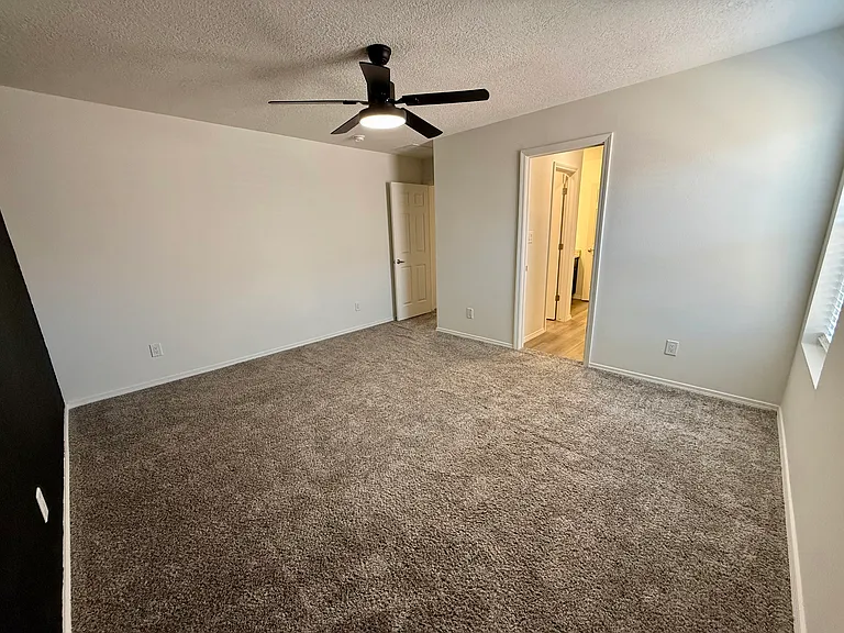 267 San Clemente Ave NW — Photo 16