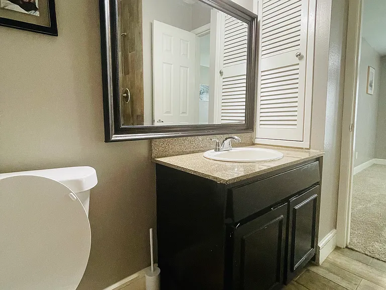 7934 Leonora St — Photo 12