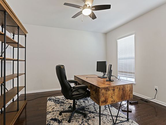 5th image of 21922 Moorhen St